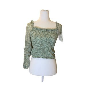 Cottage core sage green floral top🍵🌱🪵🍂